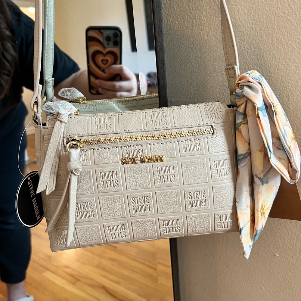 Steve Madden purse